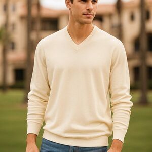 Kirkland Signature Pastel Yellow Marino Wool V-Neck Sweater Men's Size Medium